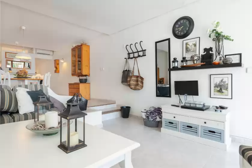 Holiday rentals in Apartamento 15 edificio canopus, Port d'Alcúdia