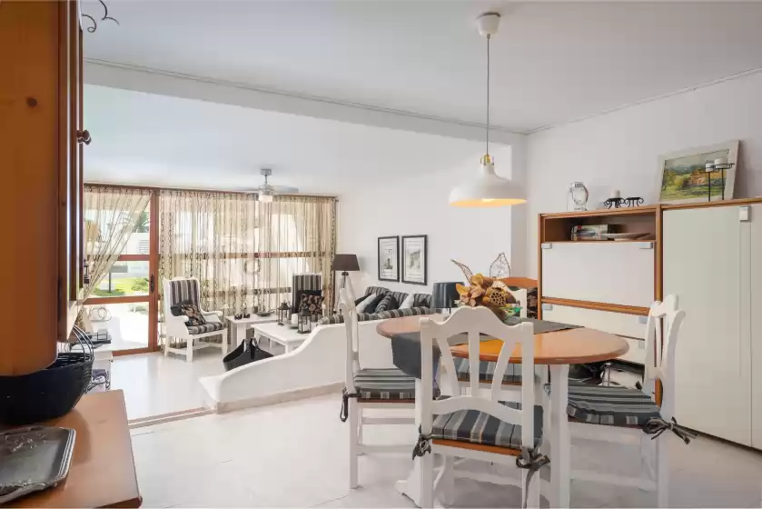 Holiday rentals in Apartamento 15 edificio canopus, Port d'Alcúdia