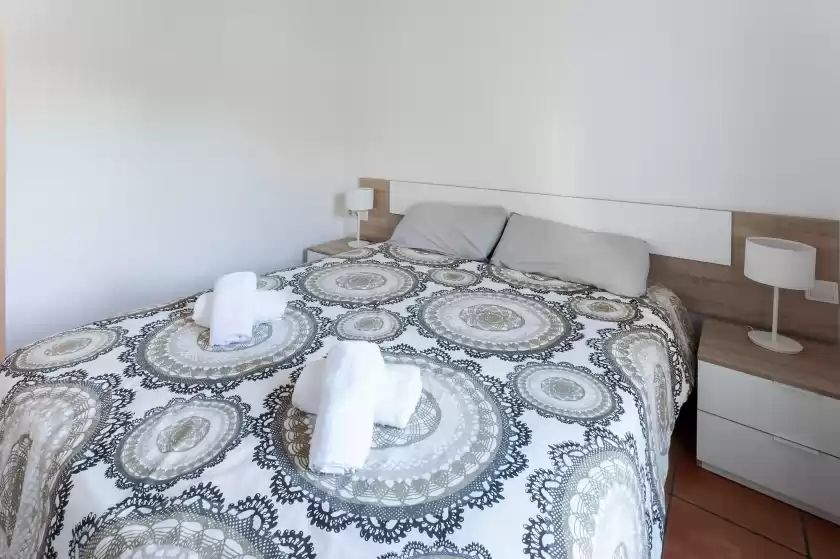 Holiday rentals in Dali, Urbanització Platja d'Oliva