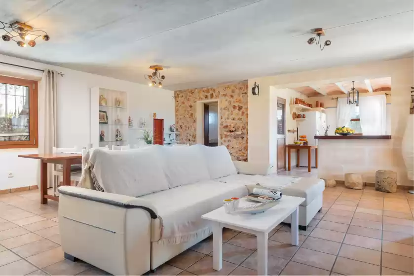 Holiday rentals in Es bosquerró, Santa Margalida