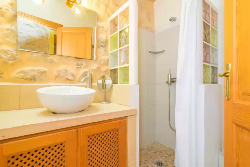 Holiday rentals in Cas capellà & casa rubí, Artà