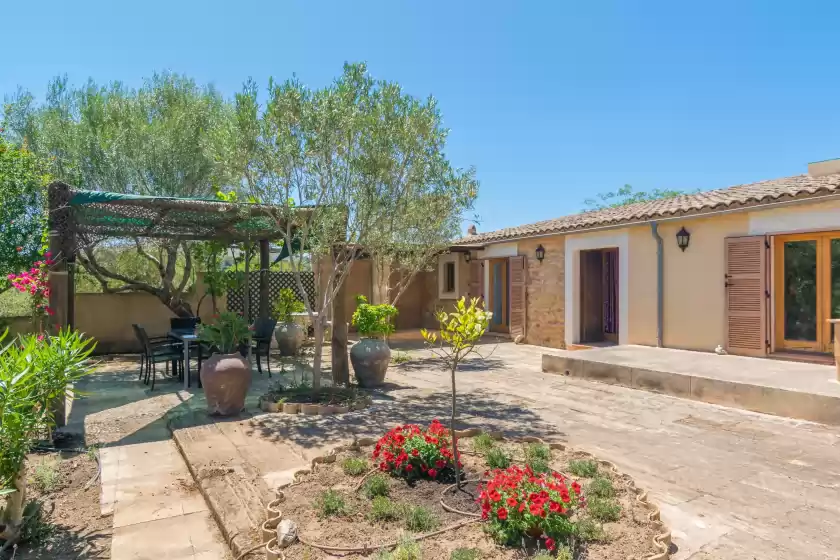 Holiday rentals in Cas capellà & casa rubí, Artà