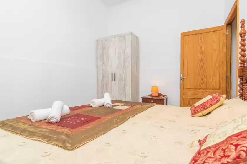 Holiday rentals in Cas capellà & casa rubí, Artà