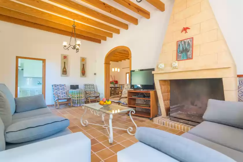 Holiday rentals in Cas capellà & casa rubí, Artà