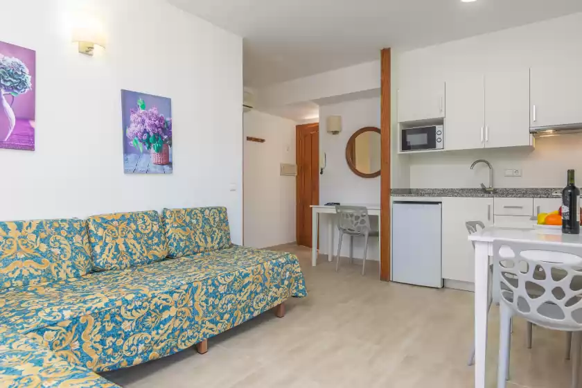 Holiday rentals in Apartamentos venecia piscina p1 , Port d'Alcúdia