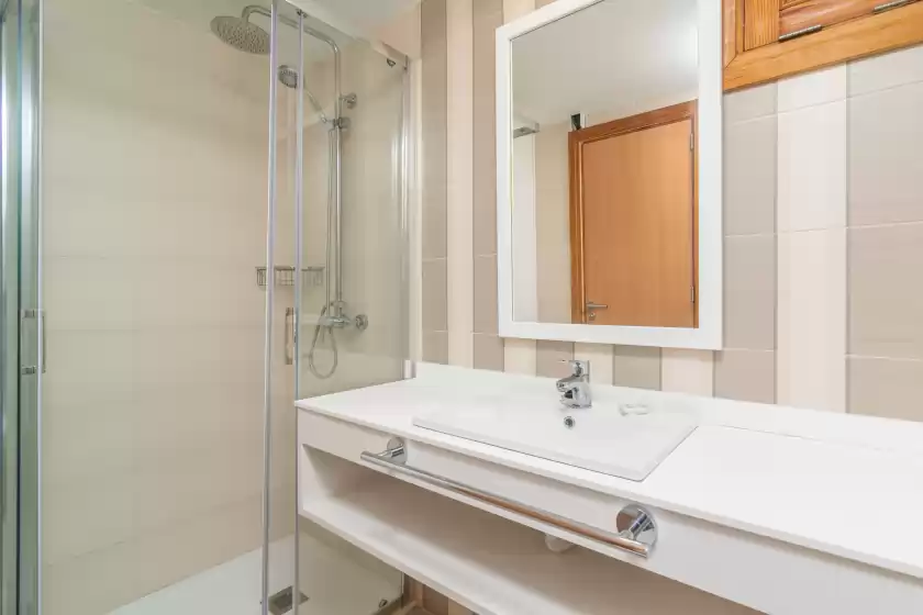 Holiday rentals in Apartamentos venecia piscina p1 , Port d'Alcúdia