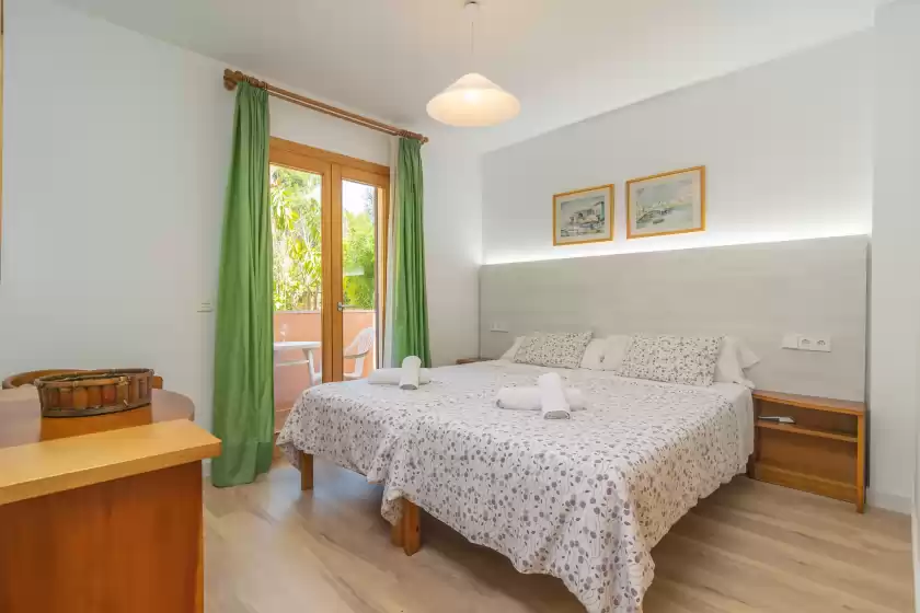 Holiday rentals in Xic pera, Can Picafort