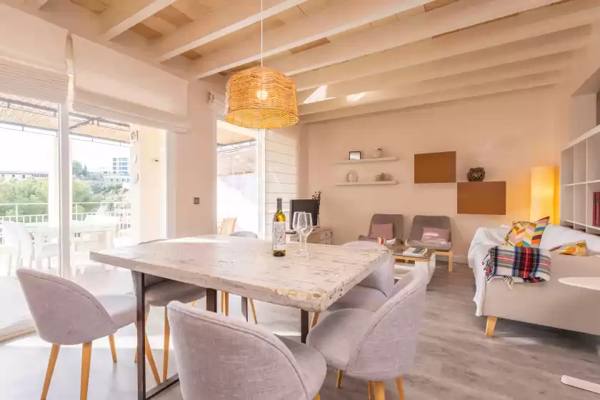 Holiday rentals in Porto luz, el Port