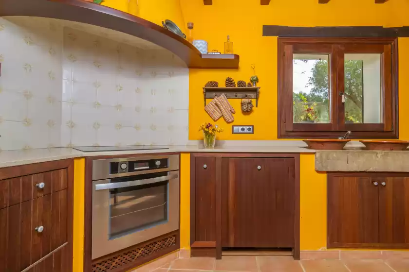 Holiday rentals in Petit son fiol, Alaró