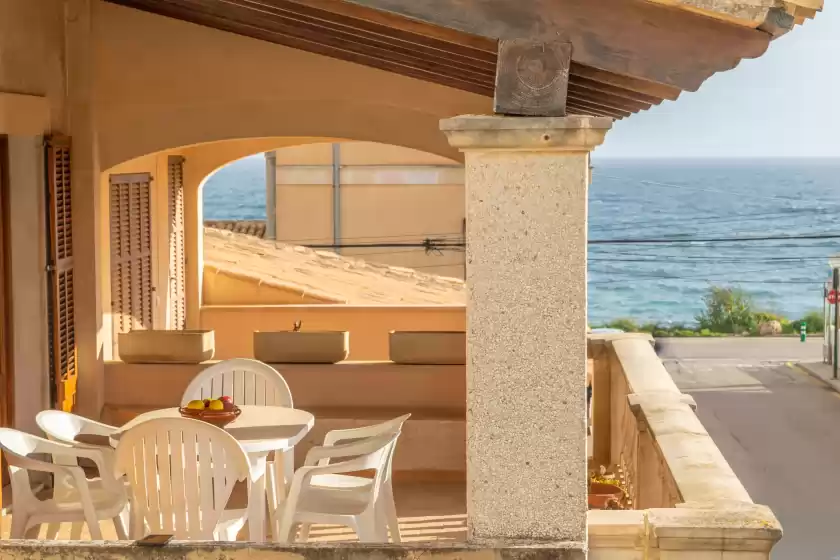 Holiday rentals in Habitatge escorball