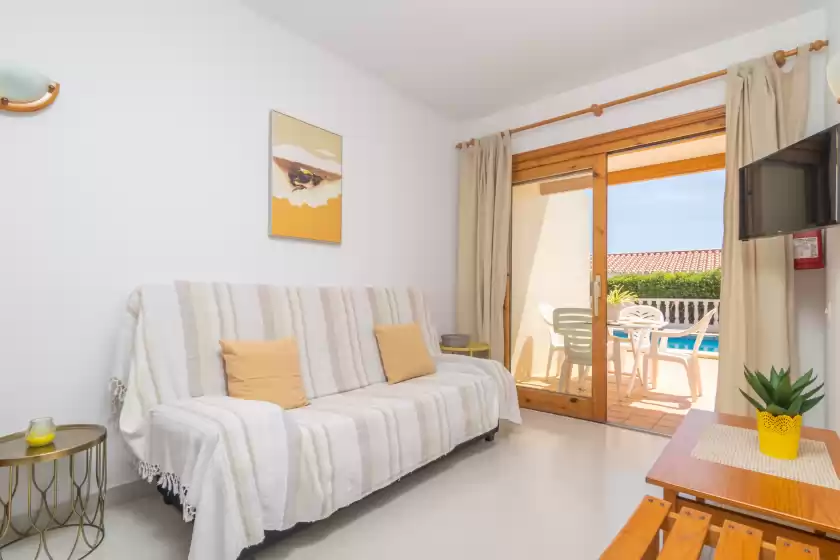 Holiday rentals in Villa victoria, Cala en Porter