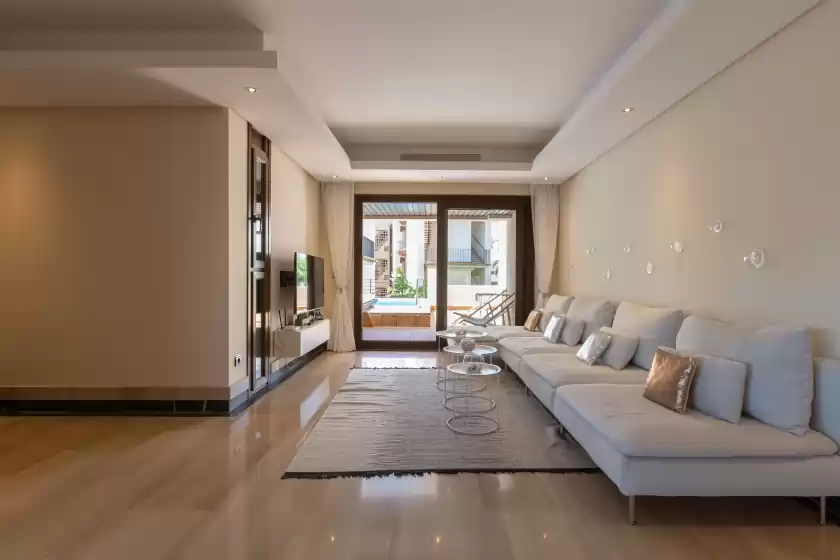 Alquiler vacacional en Bahia de la plata 1d deluxe pisc cat 3, Estepona