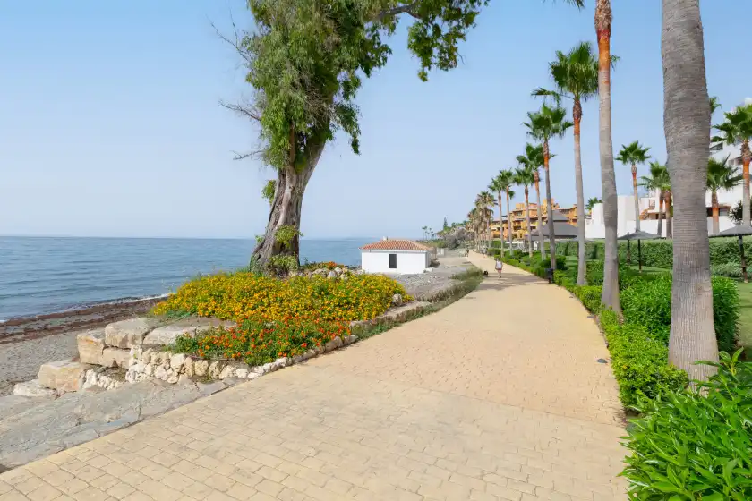 Holiday rentals in Bahia de la plata 2d pisc cat 5, Estepona