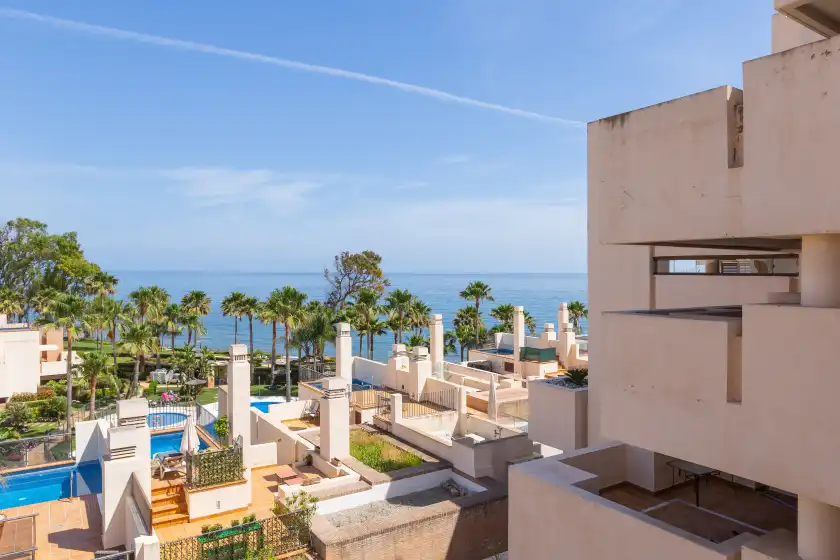 Holiday rentals in Bahia de la plata 2d pisc cat 5, Estepona