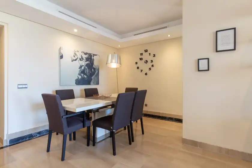Holiday rentals in Bahia de la plata 2d pisc cat 5, Estepona