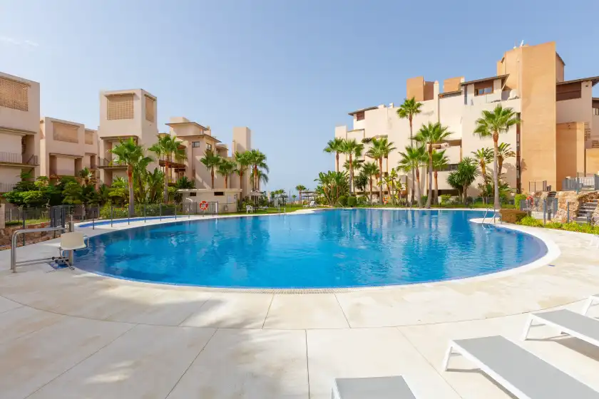 Holiday rentals in Bahia de la plata 2d pisc cat 5, Estepona