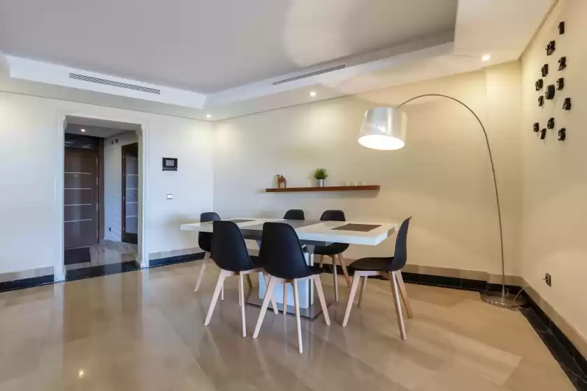 Ferienhaus auf Bahia de la plata 2d atico pisc cat 6, Estepona