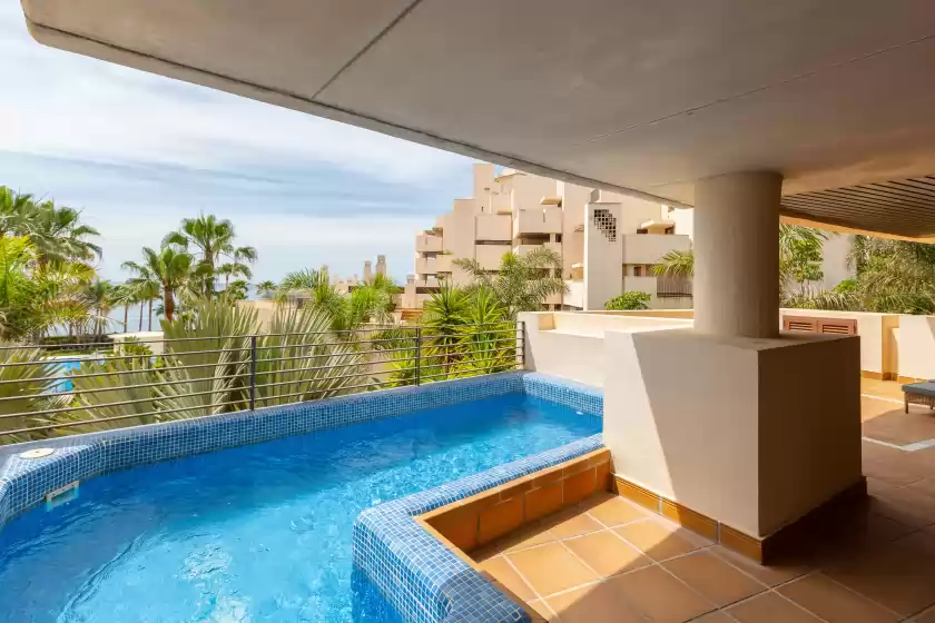 Ferienhaus auf Bahia de la plata 2d atico pisc cat 6, Estepona