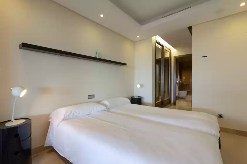 Ferienhaus auf Bahia de la plata 2d atico pisc cat 6, Estepona