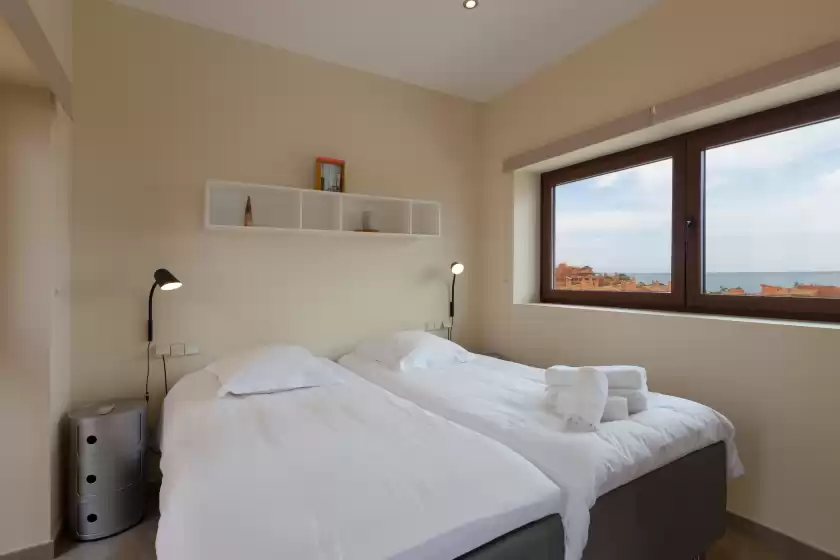 Ferienhaus auf Bahia de la plata 3d atico pisc cat 7, Estepona
