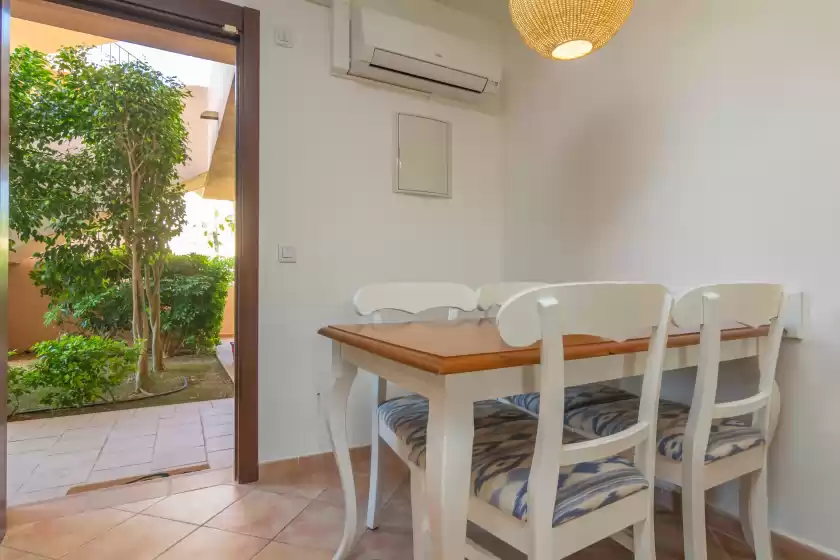 Holiday rentals in Barca trencada, es Cap des Moro