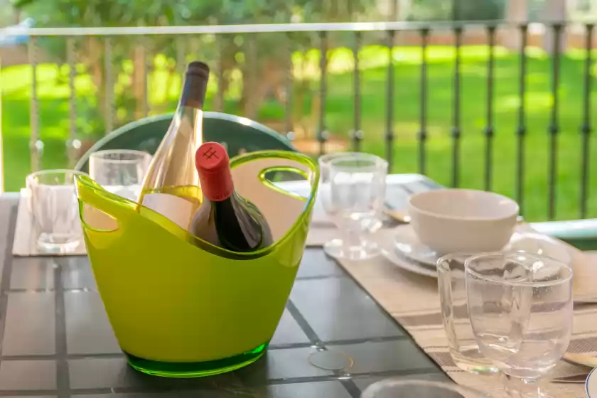 Holiday rentals in Barca trencada, es Cap des Moro