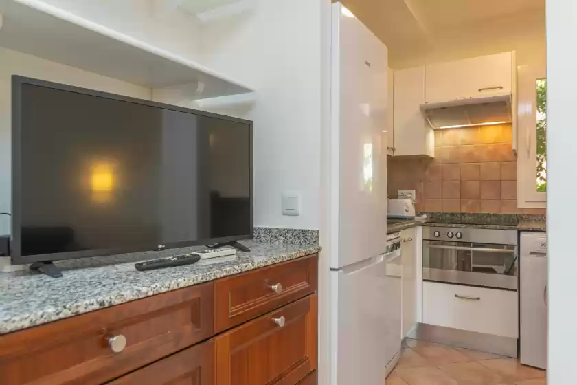 Holiday rentals in Barca trencada, es Cap des Moro