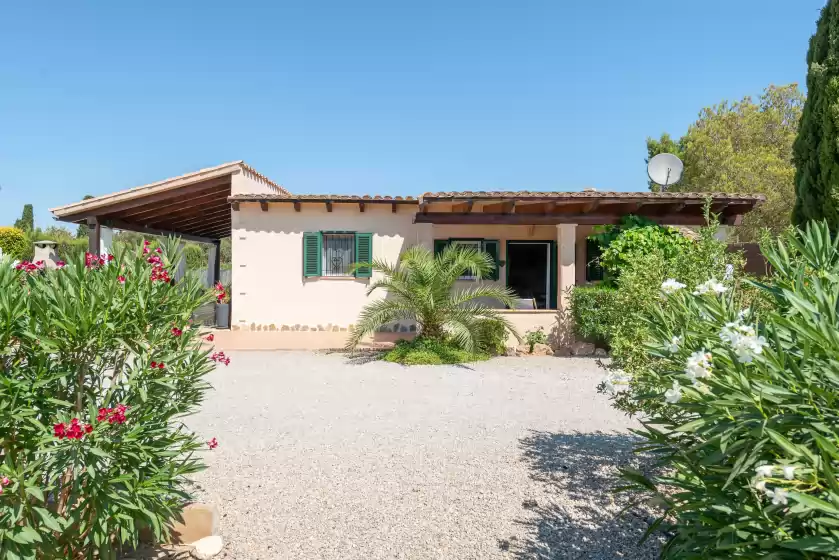 Holiday rentals in Finca son colom (finca sun club home), Llucmajor