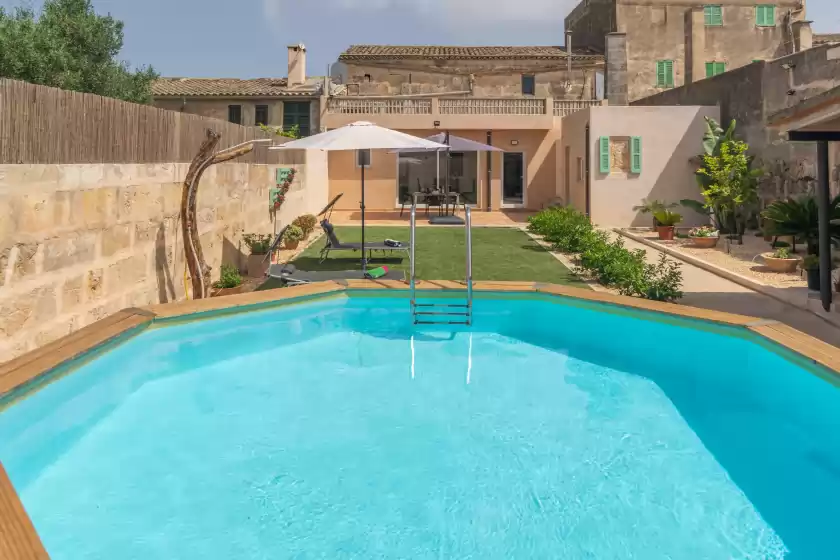 Holiday rentals in Cas padri pep