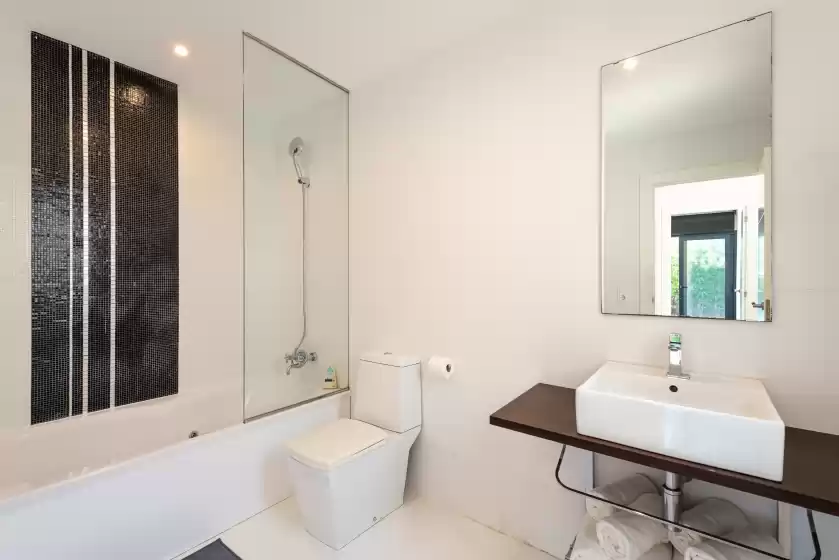 Holiday rentals in Casa blanca nº 1, Costa des Pins