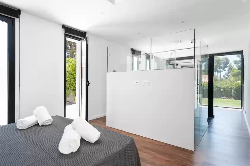 Holiday rentals in Casa blanca nº 1, Costa des Pins