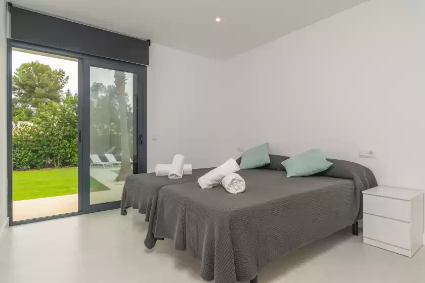Holiday rentals in Casa blanca nº 1, Costa des Pins