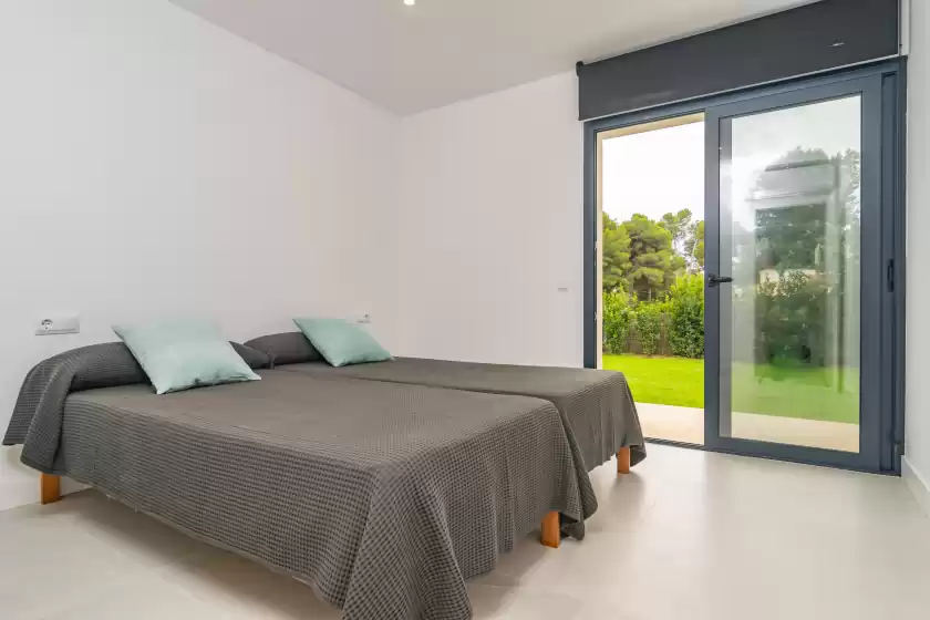 Holiday rentals in Casa blanca nº 1, Costa des Pins