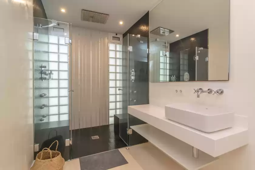 Holiday rentals in Casa blanca nº 1, Costa des Pins