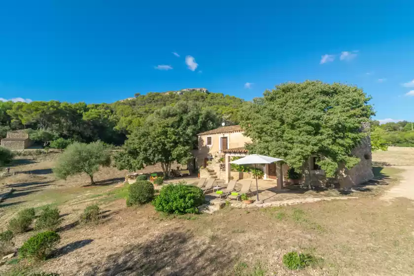 Holiday rentals in Son esquerrà