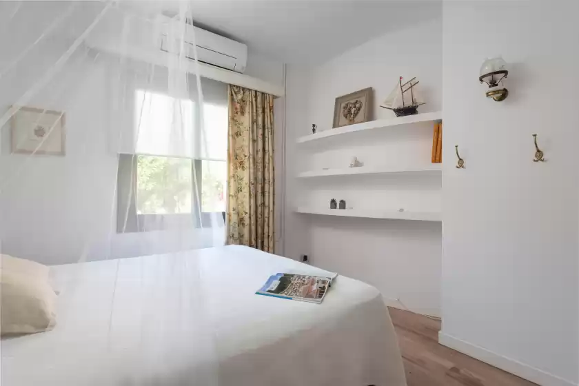Holiday rentals in La torre de la gola, Port de Pollença