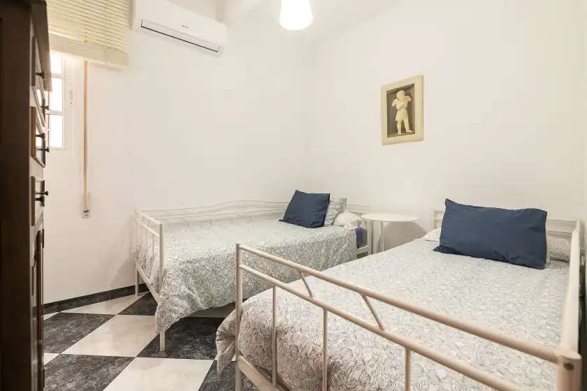 Holiday rentals in La parrada, Paterna de Rivera