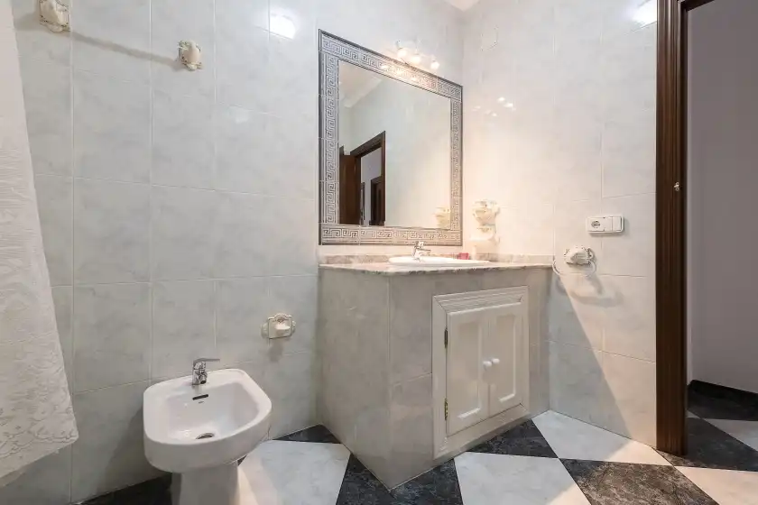 Holiday rentals in La parrada, Paterna de Rivera