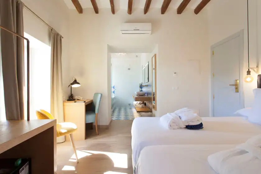 Holiday rentals in Es corte vell (house 20), Bunyola
