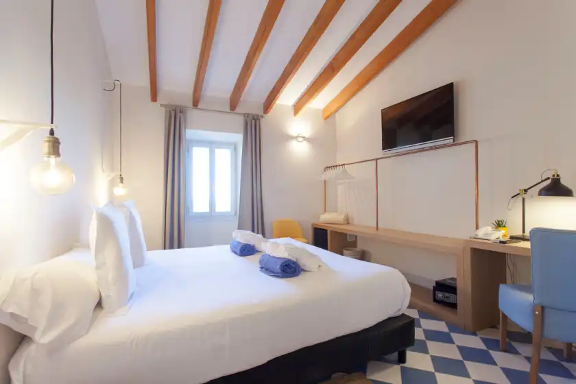 Holiday rentals in Es corte vell (house 20), Bunyola