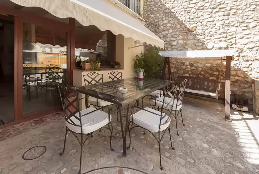 Holiday rentals in Llaurada, Benimeli