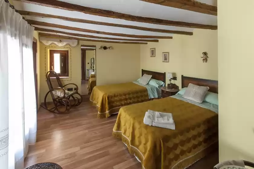 Holiday rentals in Llaurada, Benimeli
