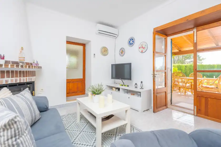 Holiday rentals in Ca na francisca, Lloseta