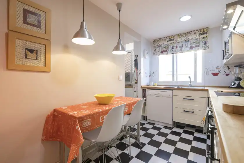 Holiday rentals in Casa dulce, Algeciras