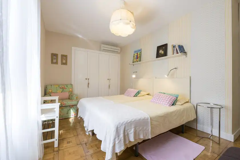 Holiday rentals in Casa dulce, Algeciras
