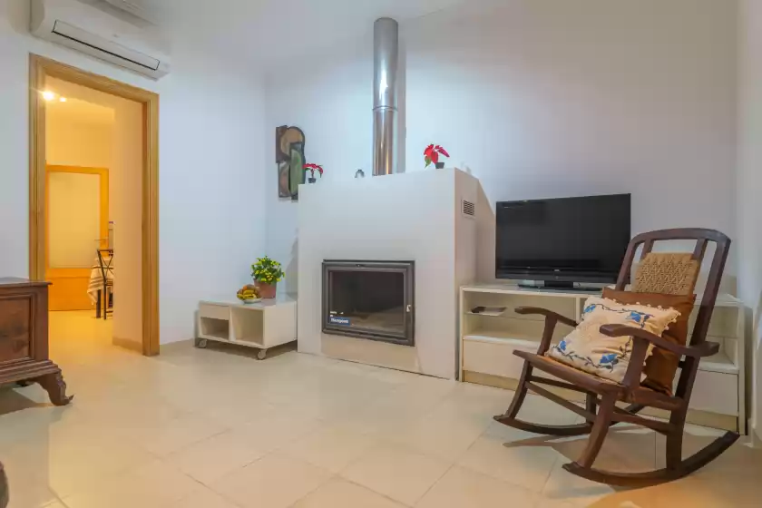 Holiday rentals in Casa nord 4pax, Caimari