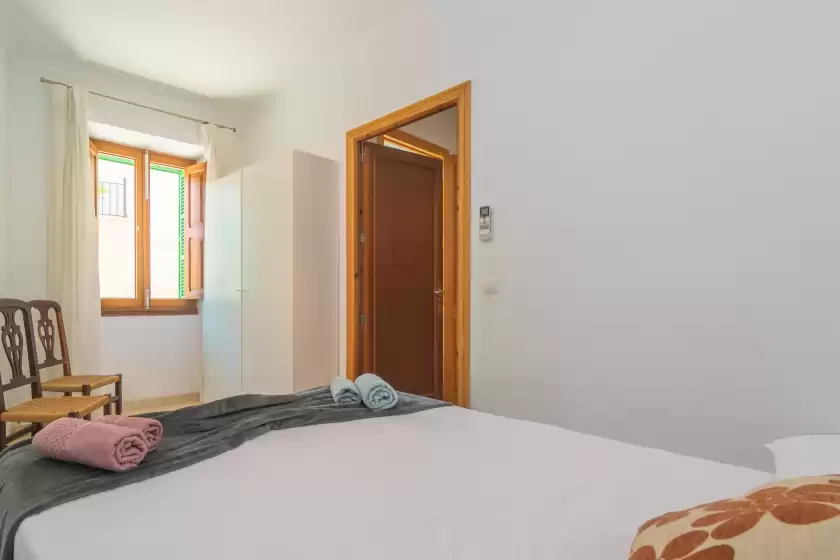 Holiday rentals in Casa nord 4pax, Caimari