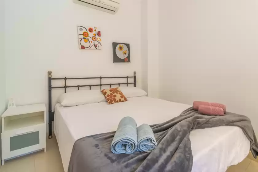 Holiday rentals in Casa nord 4pax, Caimari