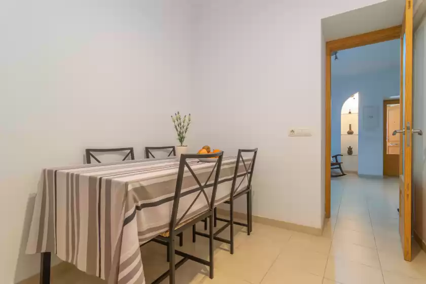 Holiday rentals in Casa nord 4pax, Caimari