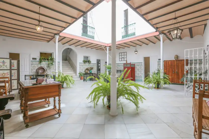 Holiday rentals in Posada de la casa del pintor hab. malaga, Carmona